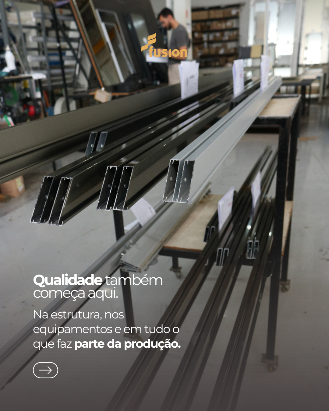 Perfis de alumínio em produção na linha da Fusion
